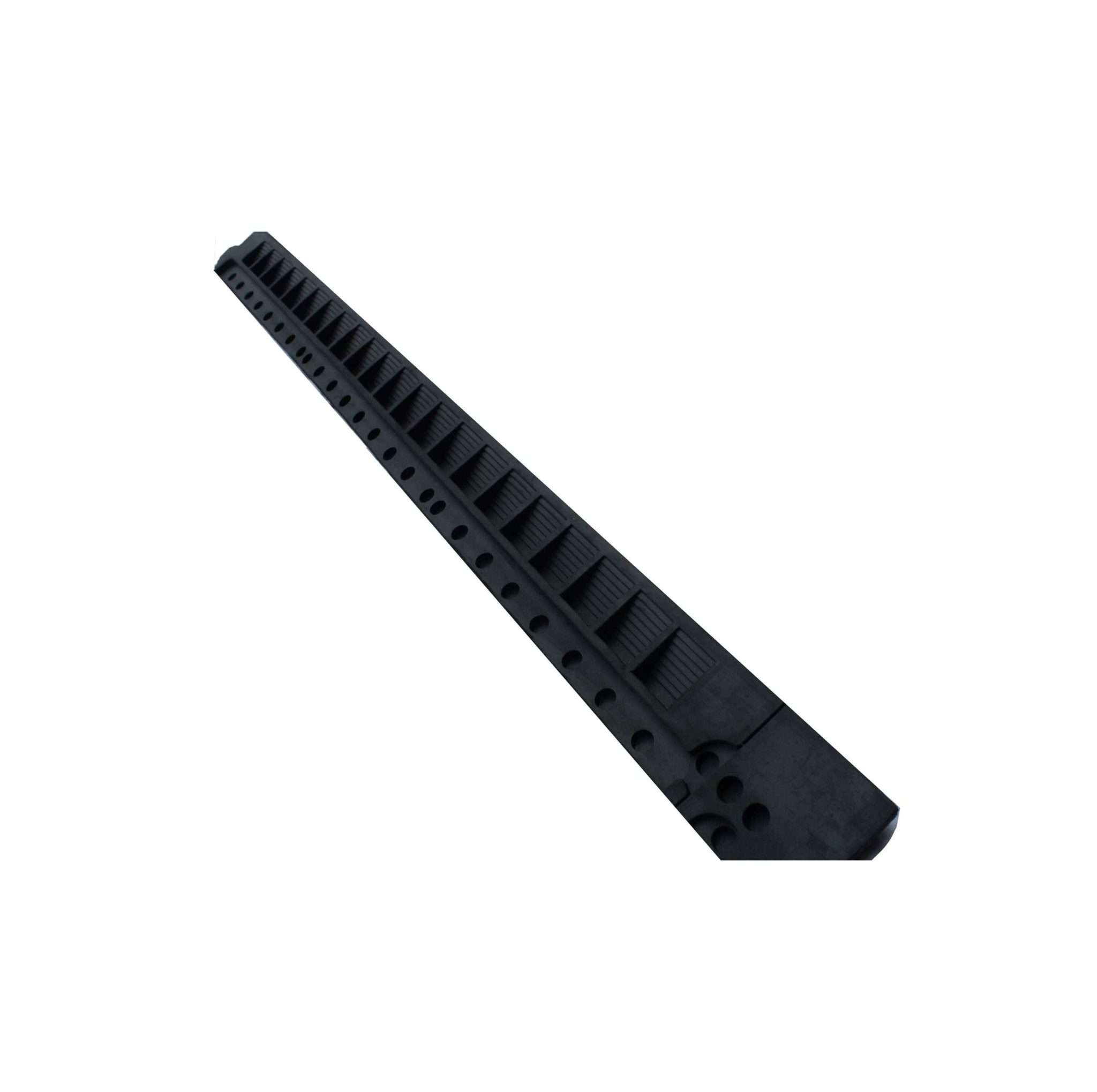 Female ramped edging for interlocking rubber mats