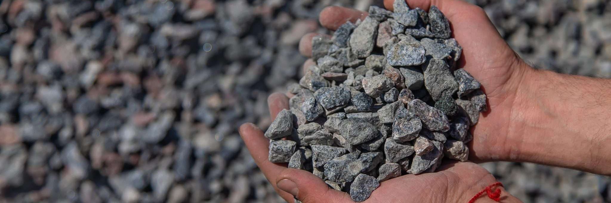 What type and size of gravel is the best for Bodpave? 